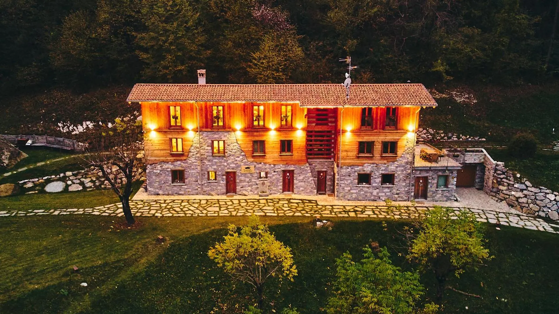 Apartment Bellagio - Baita Treeb Tramontana Italy