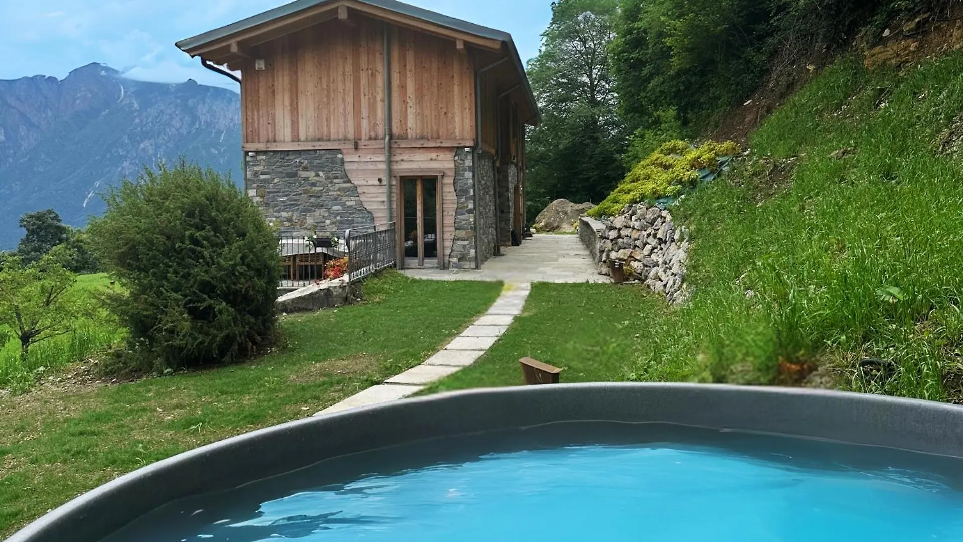 Bellagio - Baita Treeb Tramontana 0*,  Италия