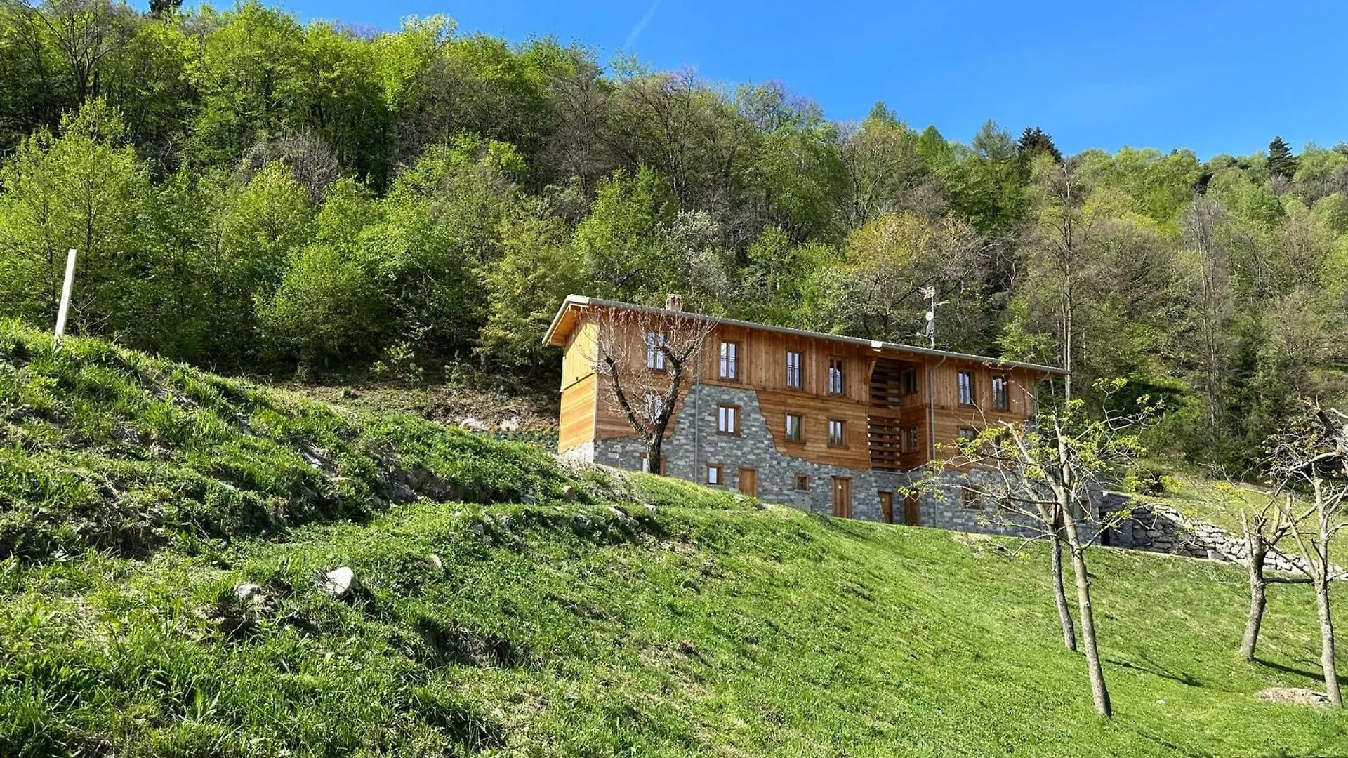 Bellagio - Baita Treeb Tramontana 0*,  Италия